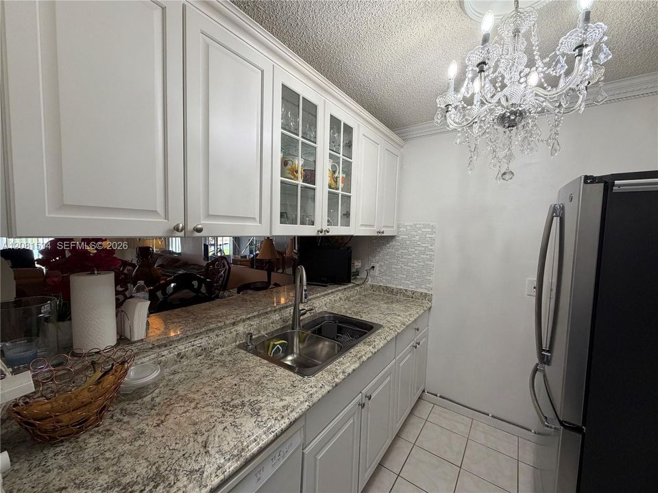 En Venta: $205,000 (2 camas, 1 baños, 832 Pies cuadrados)