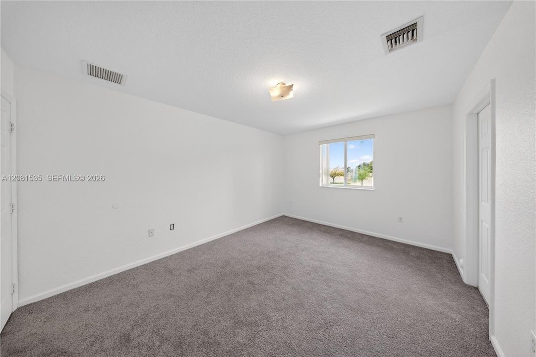 В аренду: $2,375 (2 спален, 2 ванн, 1314 Квадратных фут)