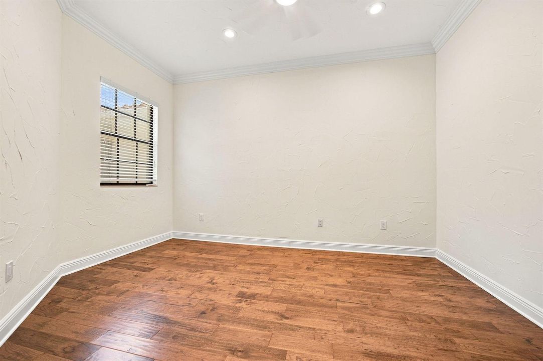 25-web-or-mls-7634-old-thyme-ct