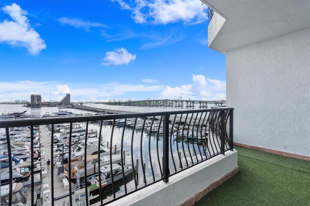 For Rent: $2,150 (0 beds, 1 baths, 400 Square Feet)