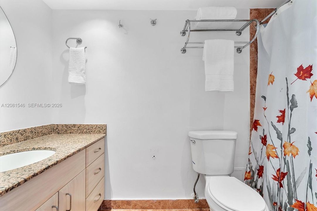 For Rent: $2,150 (0 beds, 1 baths, 400 Square Feet)