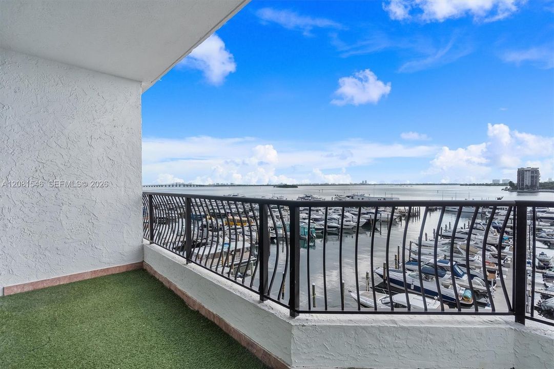 For Rent: $2,150 (0 beds, 1 baths, 400 Square Feet)