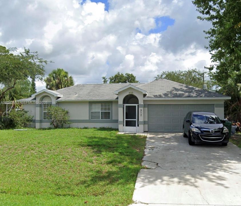For Rent: $2,300 (3 beds, 2 baths, 1056 Square Feet)