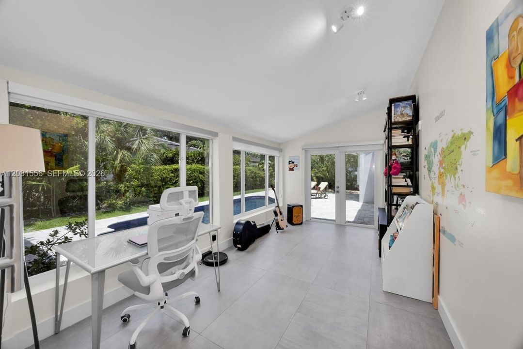 For Rent: $11,800 (3 beds, 3 baths, 2144 Square Feet)
