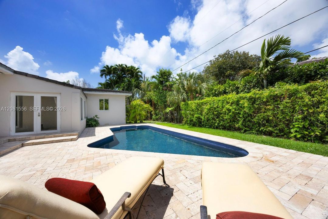 For Rent: $11,800 (3 beds, 3 baths, 2144 Square Feet)