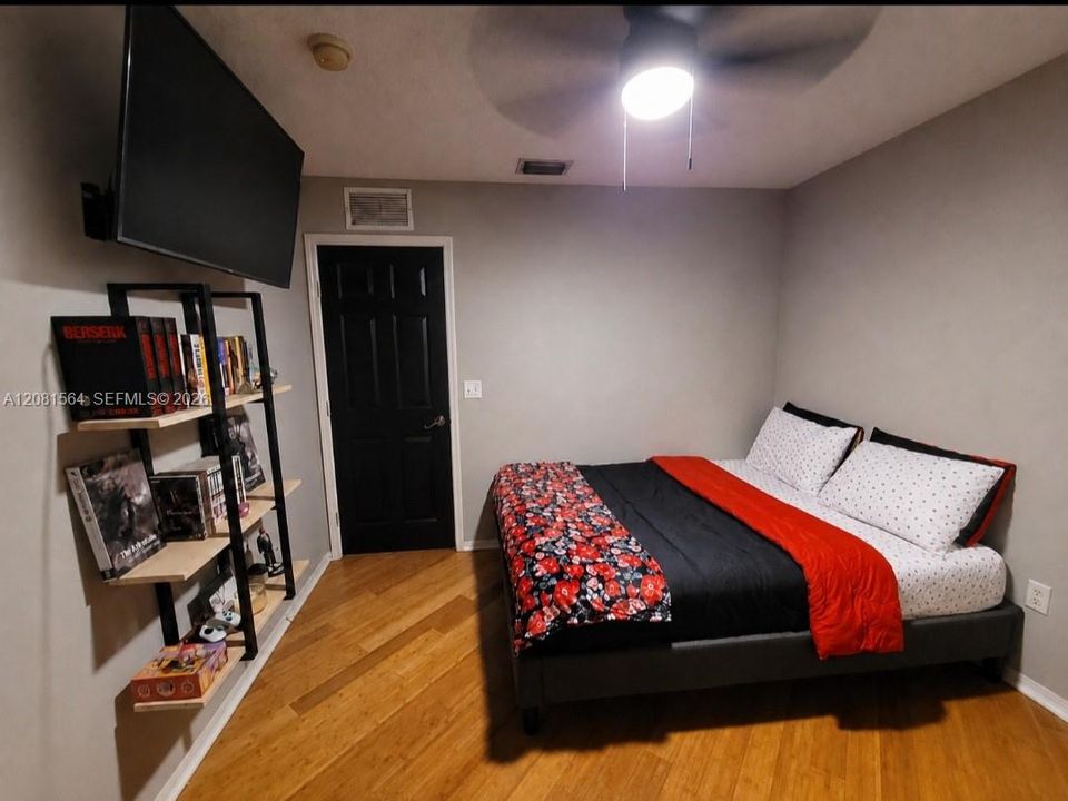 En Venta: $325,000 (3 camas, 2 baños, 1519 Pies cuadrados)