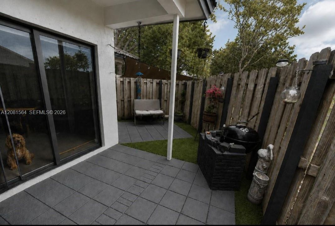 En Venta: $325,000 (3 camas, 2 baños, 1519 Pies cuadrados)