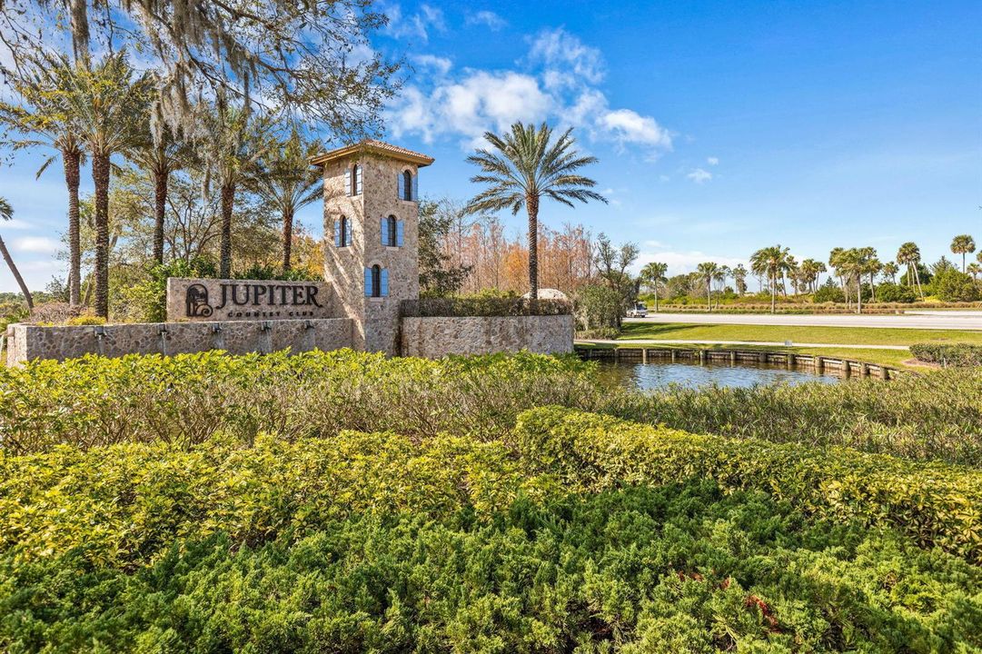 Jupiter Country Club Entrance