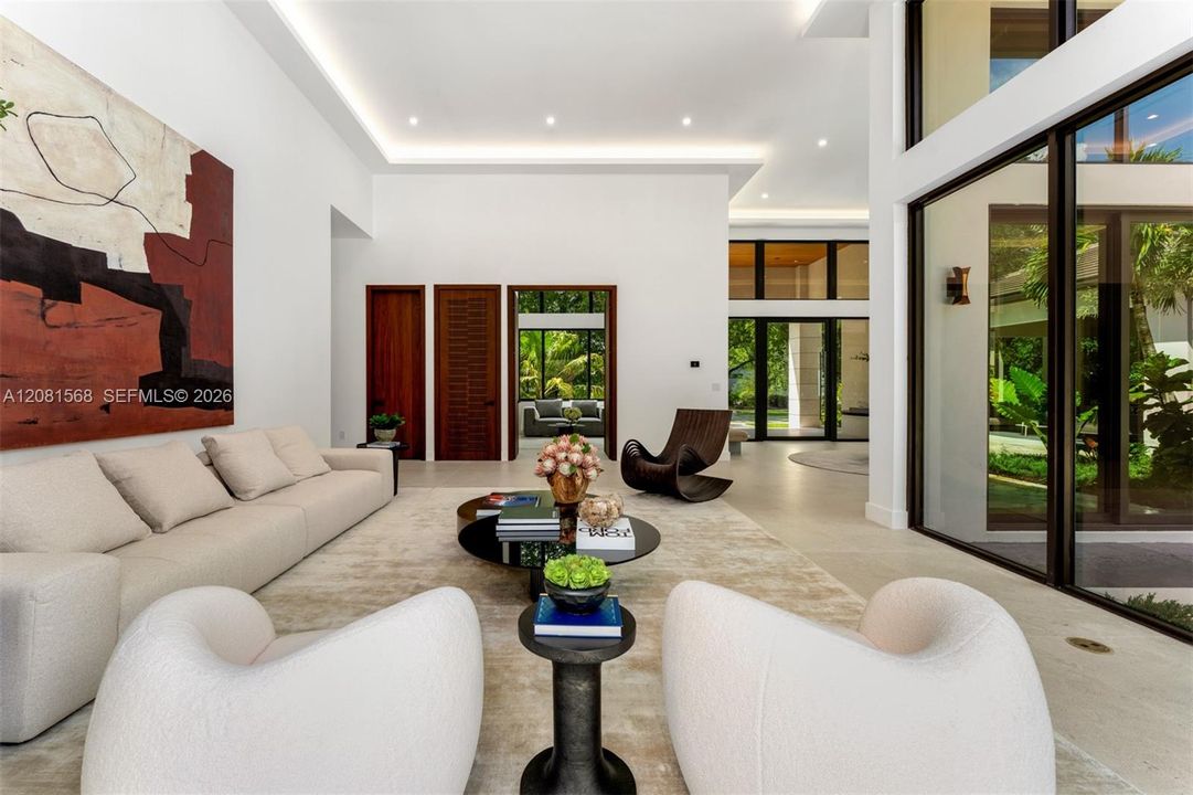 For Sale: $5,995,000 (6 beds, 7 baths, 5696 Square Feet)