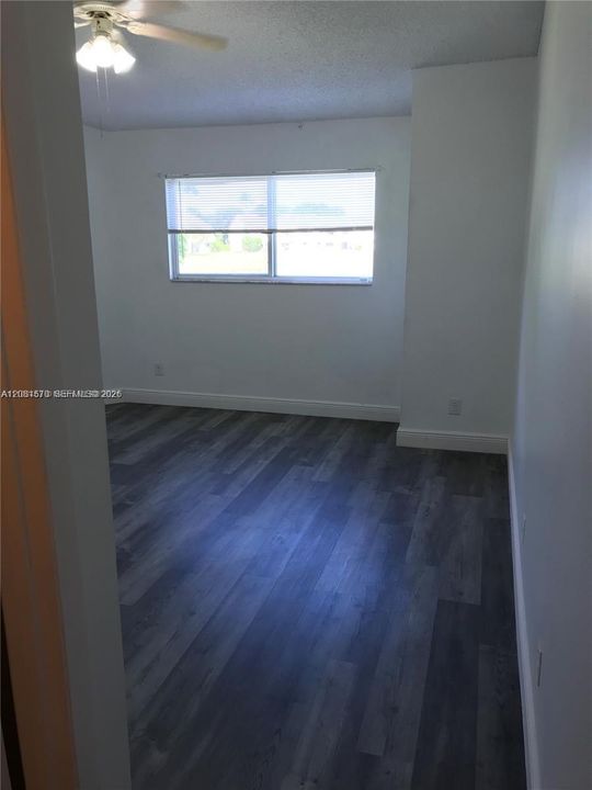 В аренду: $2,100 (2 спален, 2 ванн, 1096 Квадратных фут)