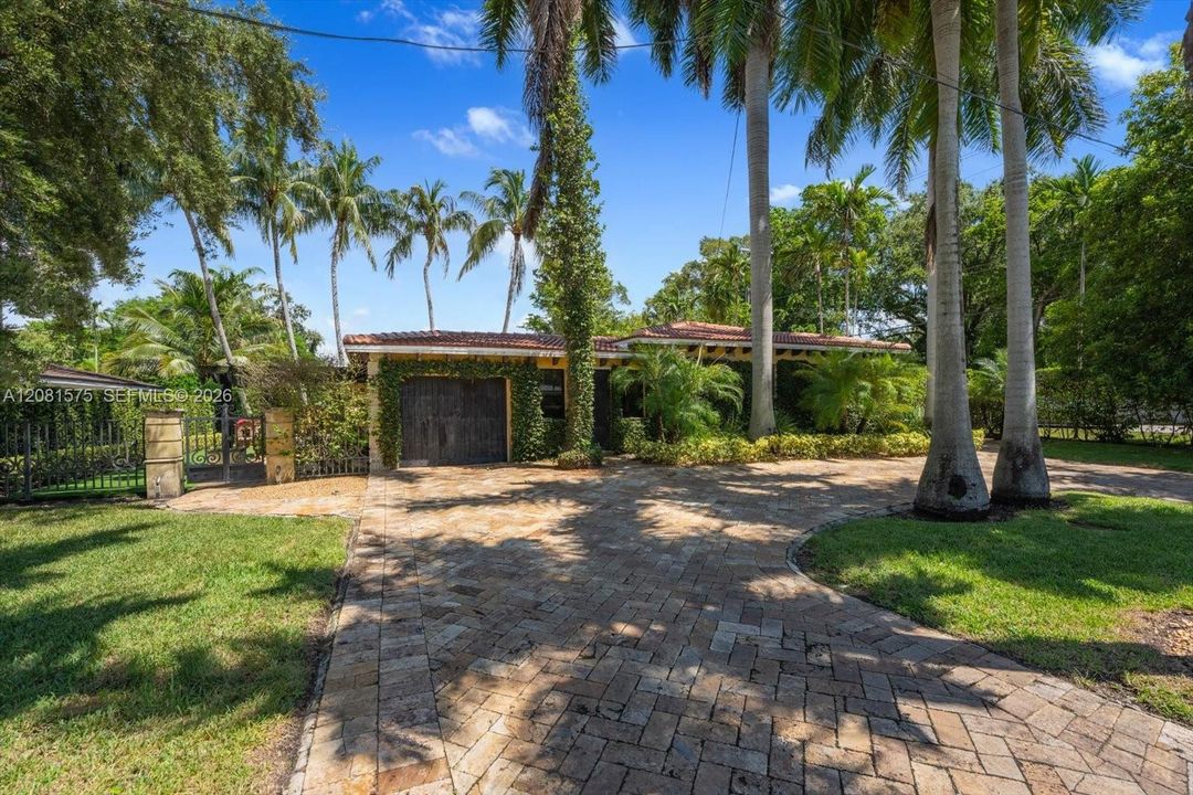En Venta: $1,459,000 (3 camas, 2 baños, 1882 Pies cuadrados)