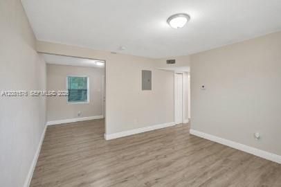 For Rent: $1,750 (2 beds, 1 baths, 2076 Square Feet)