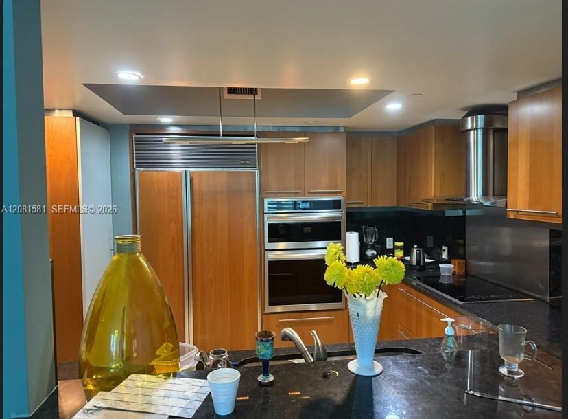 В аренду: $7,000 (2 спален, 2 ванн, 1614 Квадратных фут)