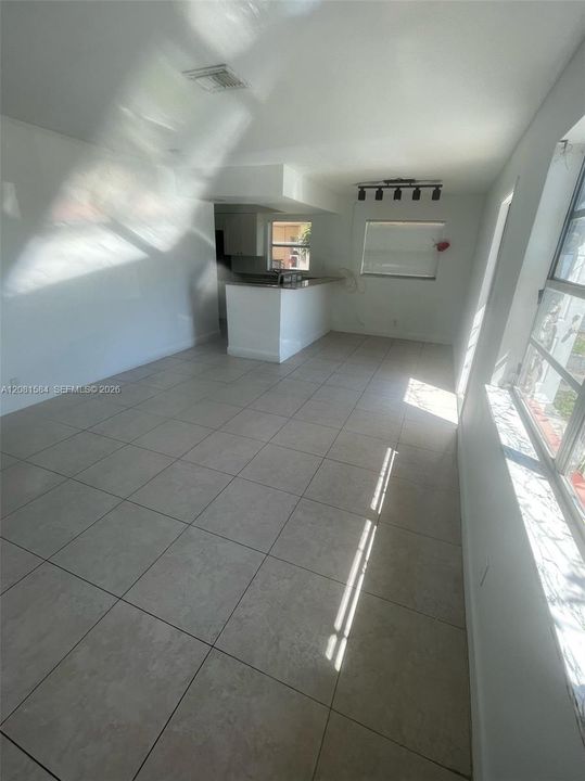 В аренду: $2,200 (2 спален, 2 ванн, 2880 Квадратных фут)