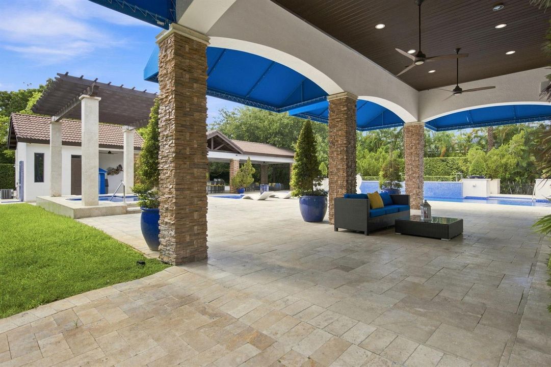 Back Patio (6)