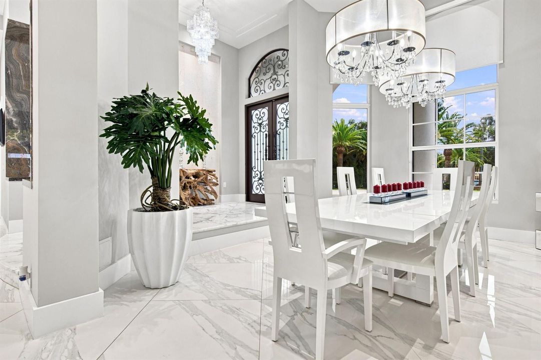 Dining Room (2)