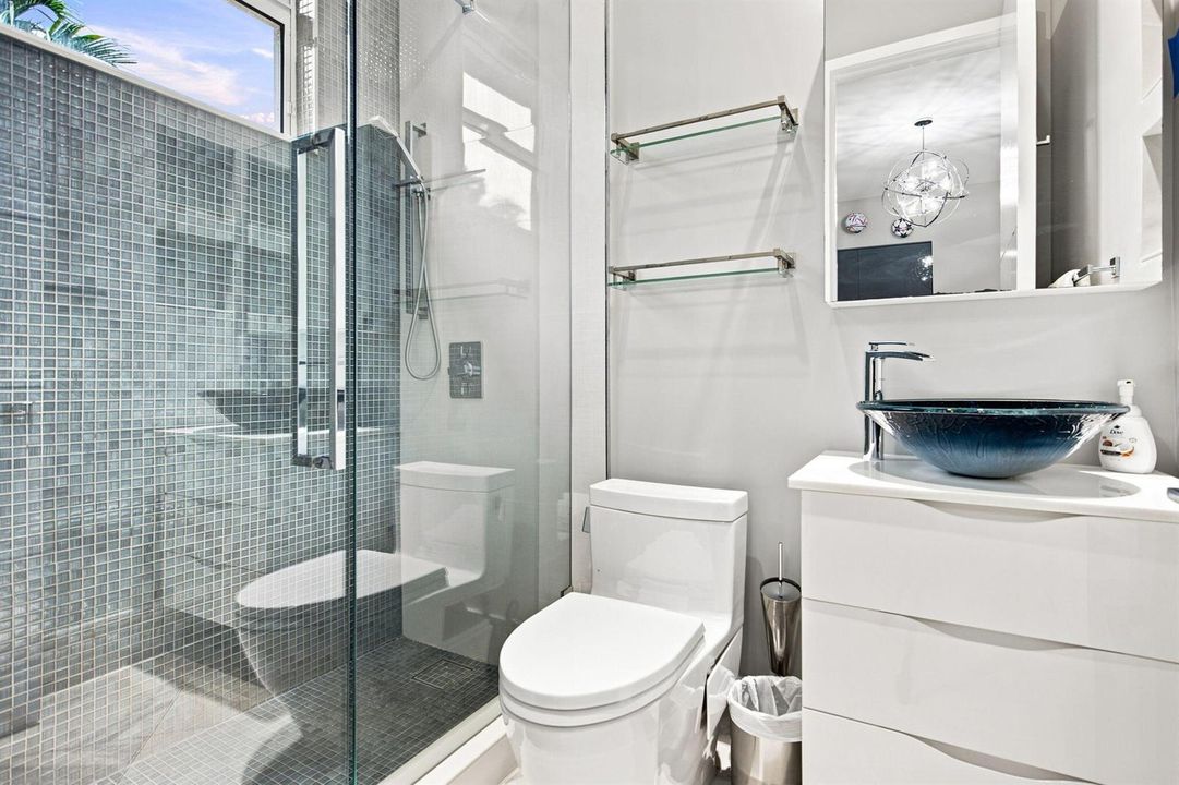 Secondary Bathrooms (2)