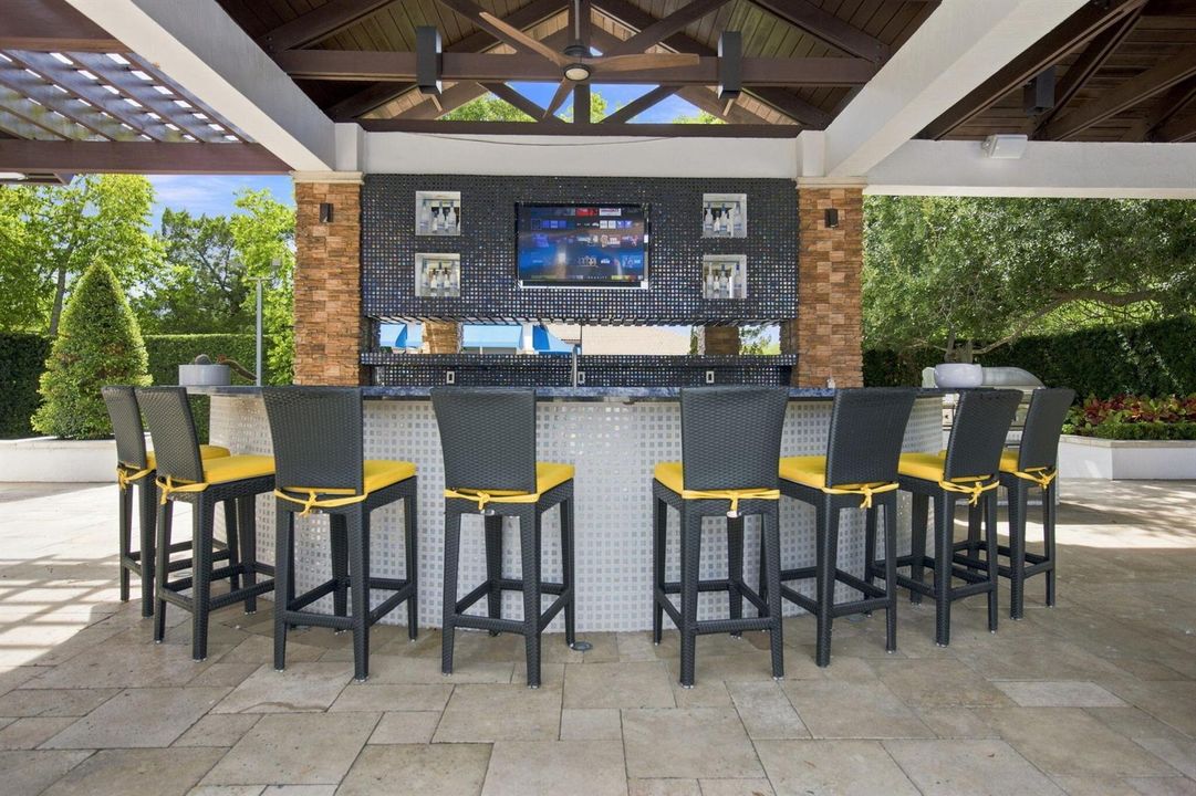 Tiki-Bar - BBQ Area (4)