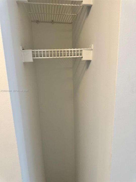В аренду: $2,400 (1 спален, 1 ванн, 723 Квадратных фут)
