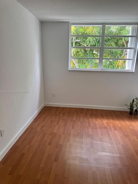 В аренду: $2,400 (1 спален, 1 ванн, 723 Квадратных фут)