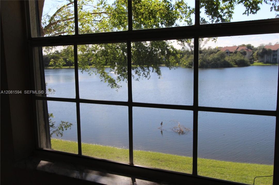 For Rent: $1,975 (2 beds, 2 baths, 992 Square Feet)