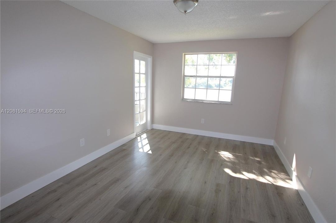 For Rent: $1,975 (2 beds, 2 baths, 992 Square Feet)