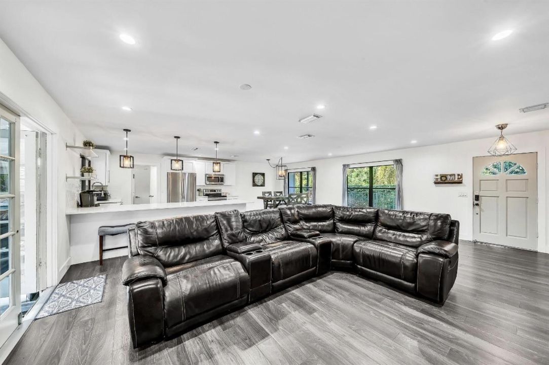 Living room 1