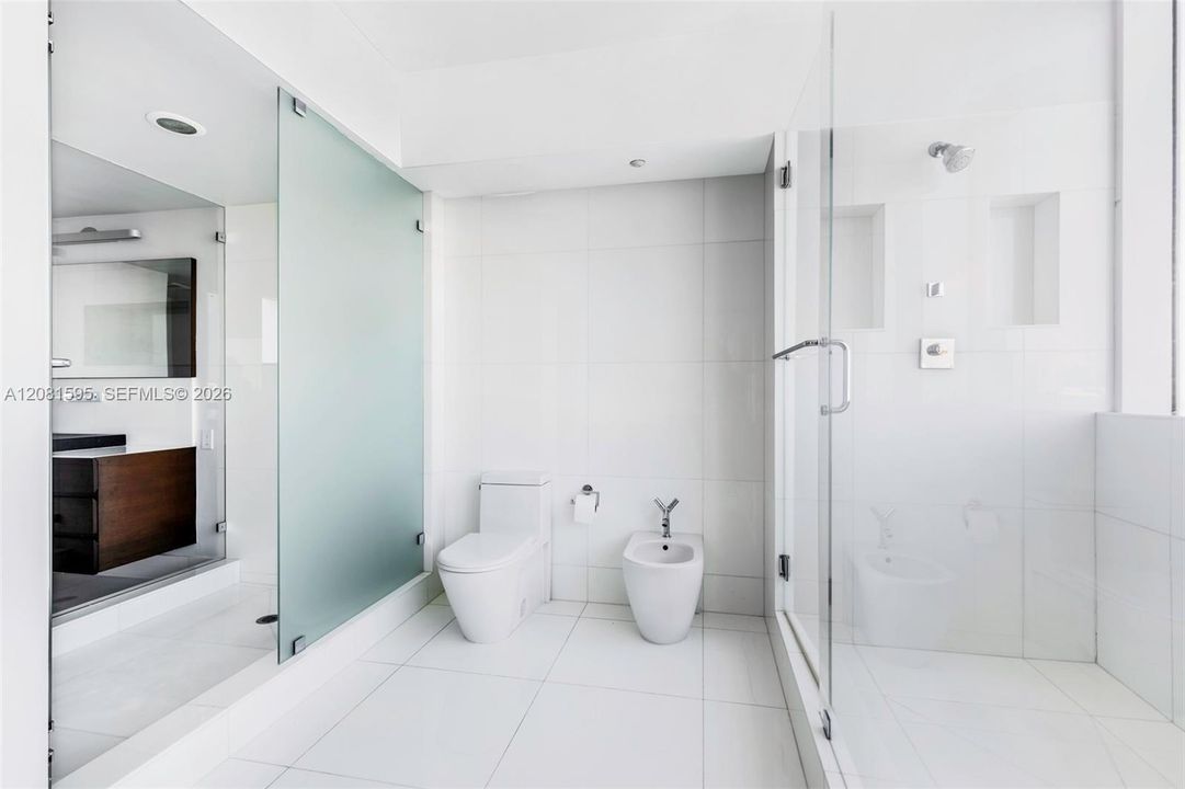 В аренду: $30,000 (4 спален, 5 ванн, 3979 Квадратных фут)