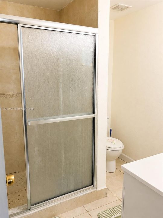 For Sale: $238,000 (2 beds, 2 baths, 960 Square Feet)