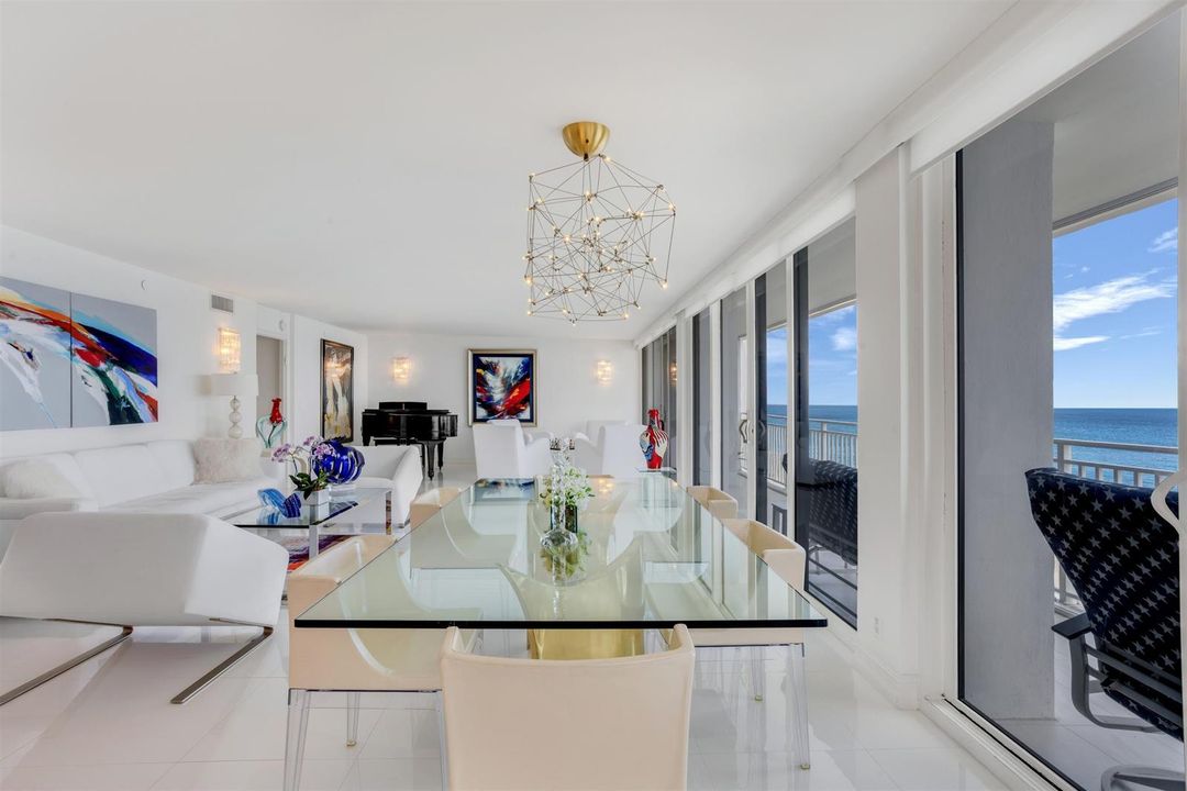 OCEANFRONT DINING