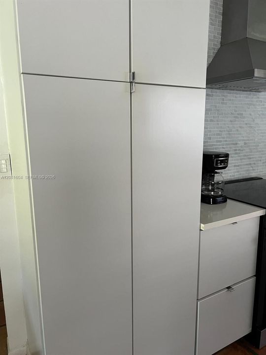 For Rent: $4,100 (3 beds, 2 baths, 1362 Square Feet)