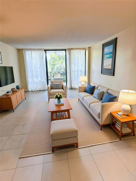 For Sale: $505,000 (1 beds, 1 baths, 870 Square Feet)