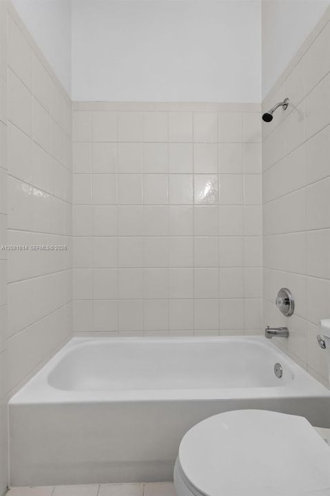 В аренду: $5,000 (4 спален, 2 ванн, 2238 Квадратных фут)