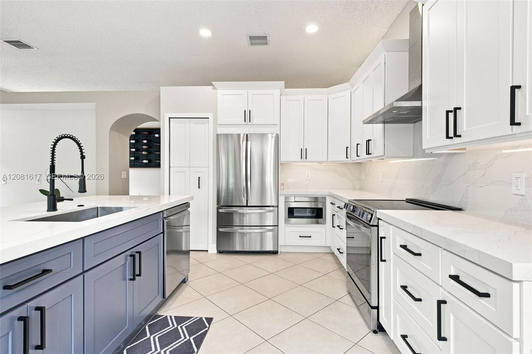 En Venta: $758,000 (4 camas, 3 baños, 2054 Pies cuadrados)
