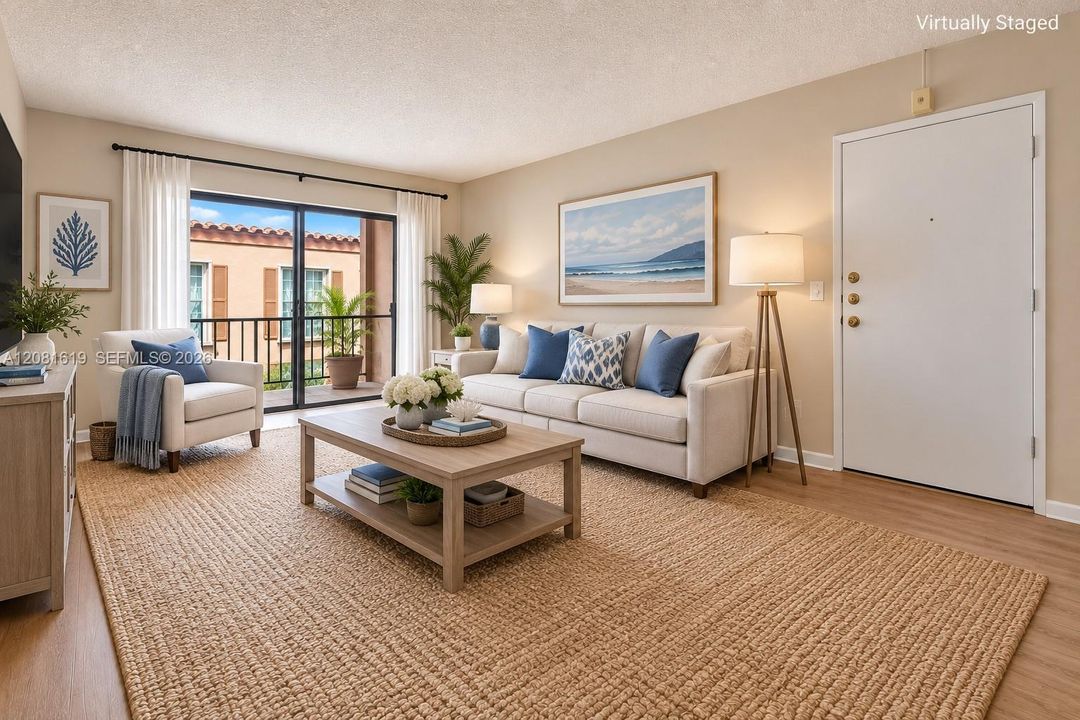 For Sale: $179,900 (1 beds, 1 baths, 672 Square Feet)