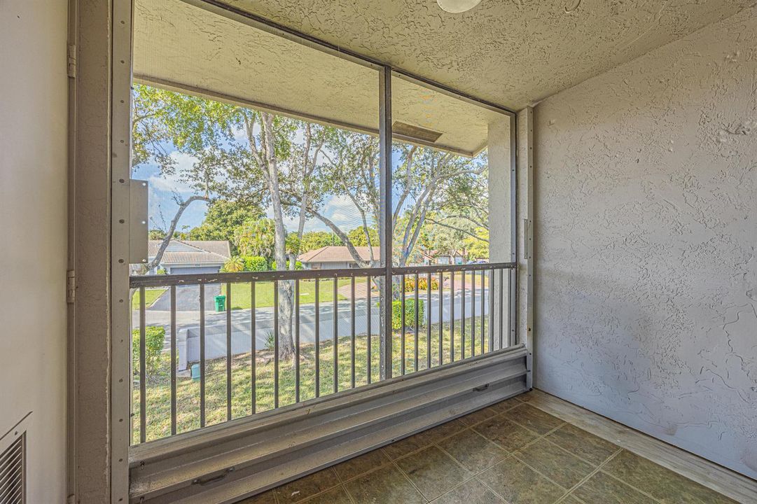 153A0054-HDR