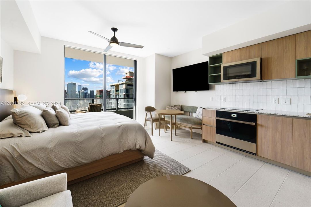 En Venta: $405,000 (0 camas, 1 baños, 367 Pies cuadrados)