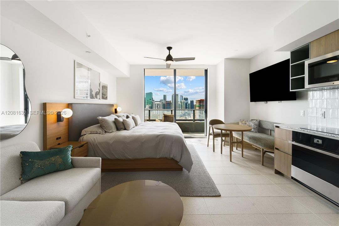 En Venta: $405,000 (0 camas, 1 baños, 367 Pies cuadrados)