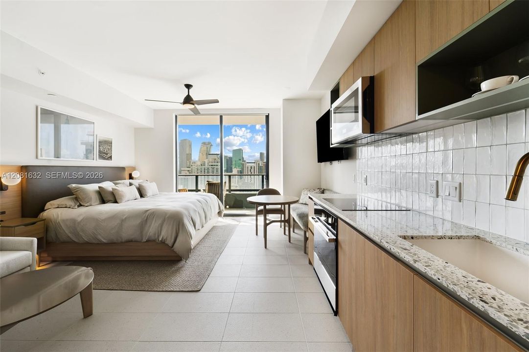 En Venta: $405,000 (0 camas, 1 baños, 367 Pies cuadrados)