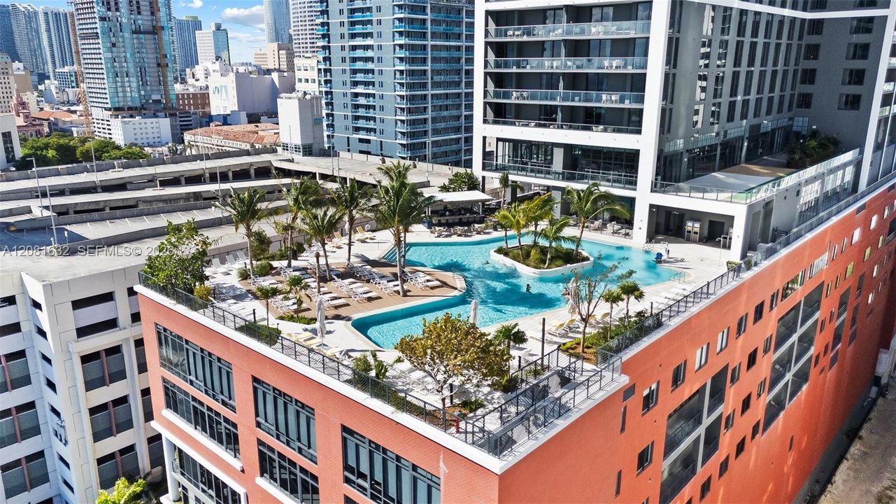 En Venta: $405,000 (0 camas, 1 baños, 367 Pies cuadrados)