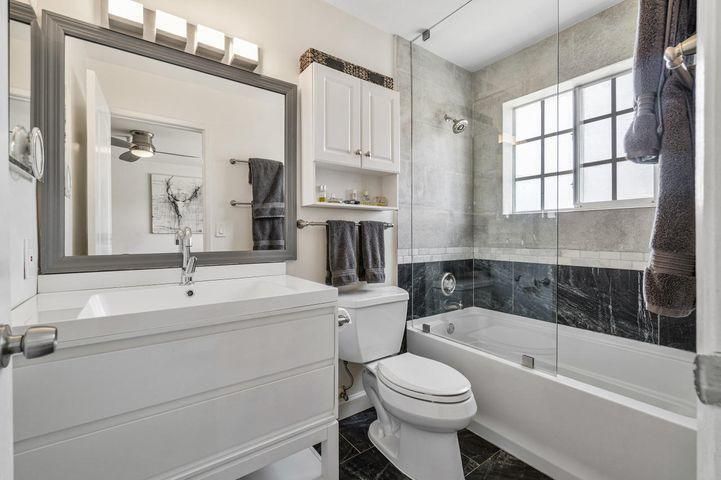 123 Master Bath