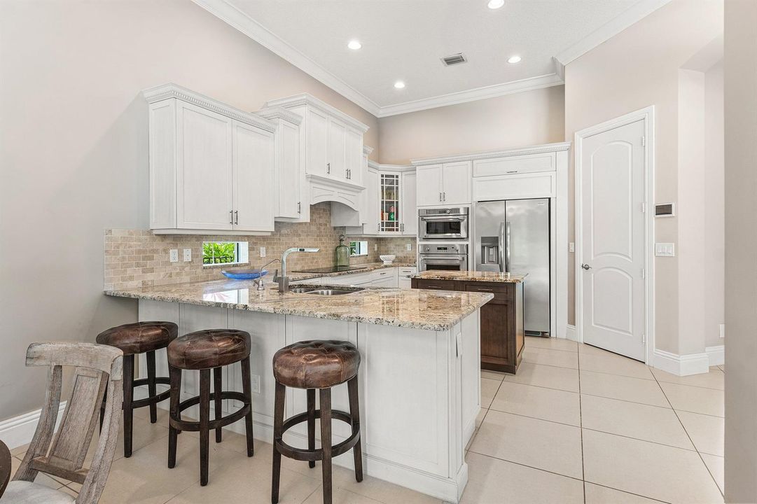 013-12121SunnydaleDrive-Wellington-FL-33