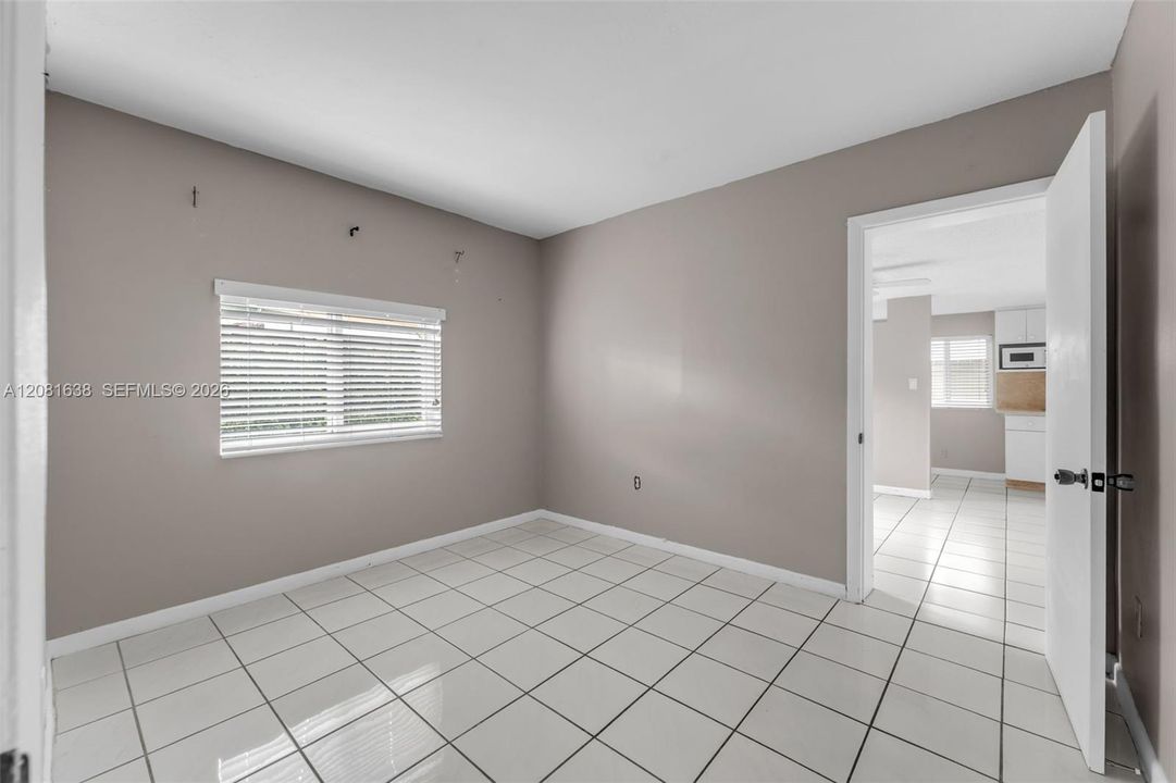 En Venta: $459,900 (3 camas, 2 baños, 840 Pies cuadrados)
