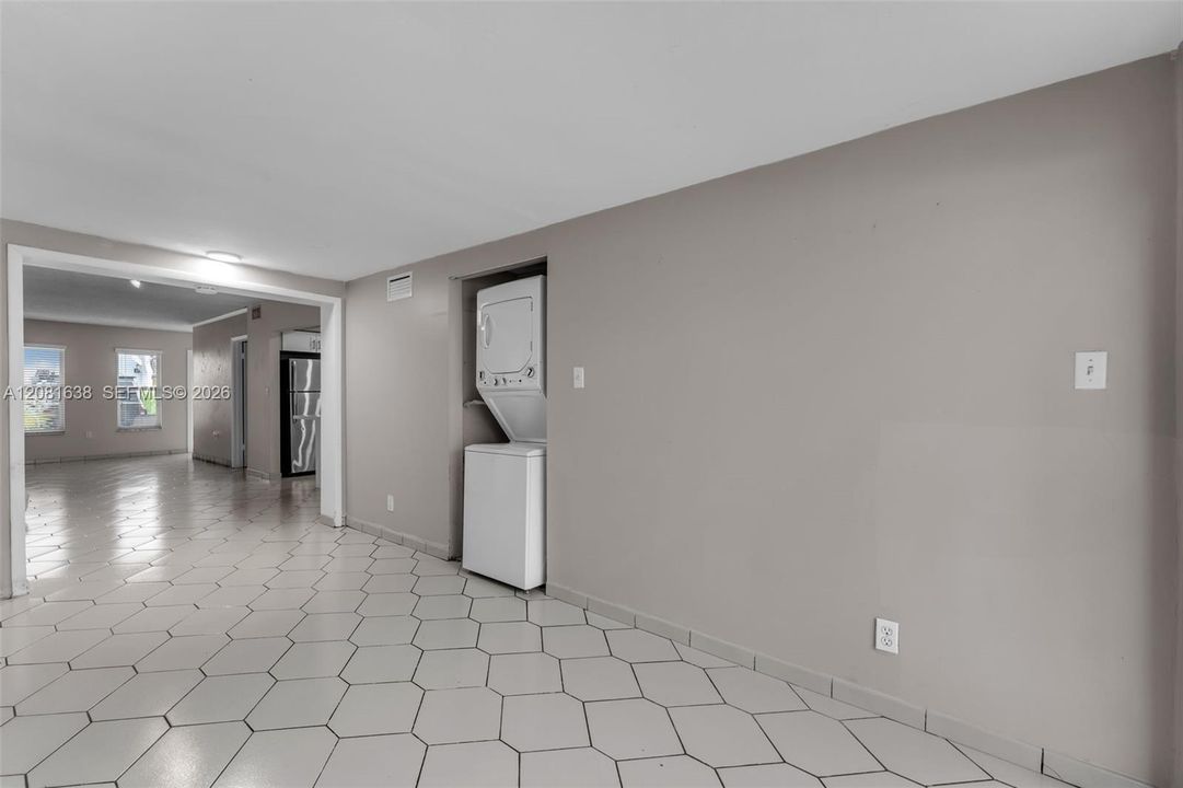 En Venta: $459,900 (3 camas, 2 baños, 840 Pies cuadrados)