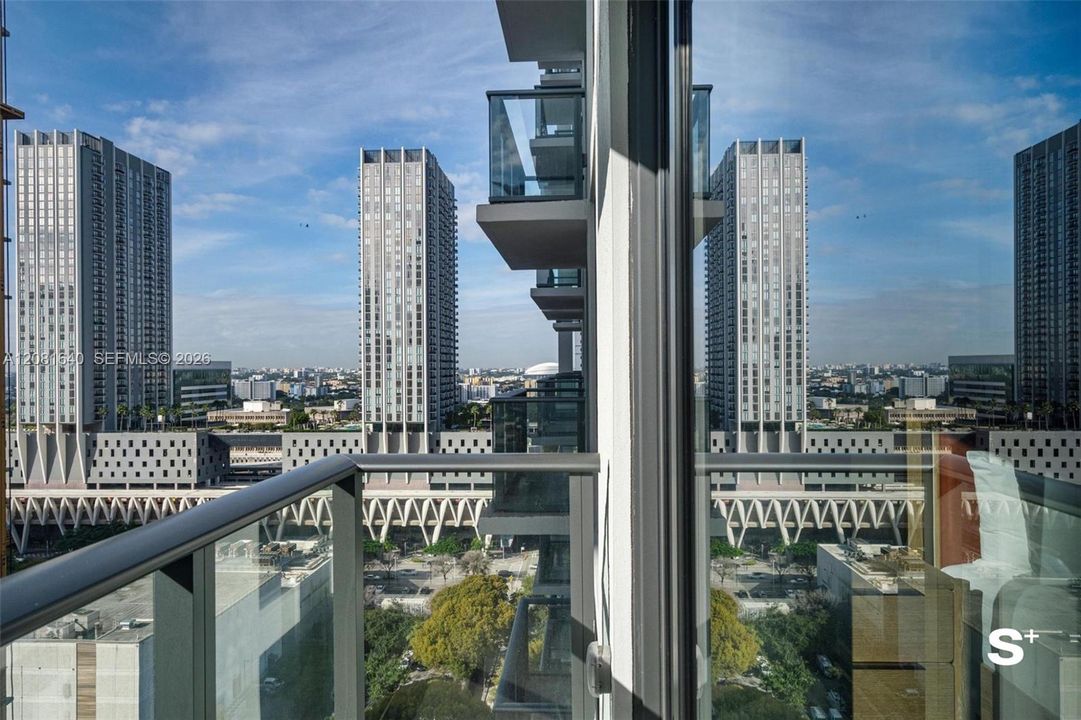 На продажу: $415,000 (0 спален, 1 ванн, 321 Квадратных фут)
