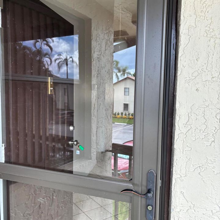 05-front-door-storm-door