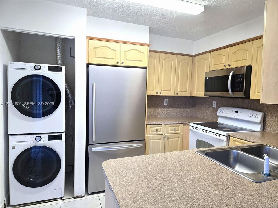 En Renta: $2,600 (3 camas, 2 baños, 1192 Pies cuadrados)