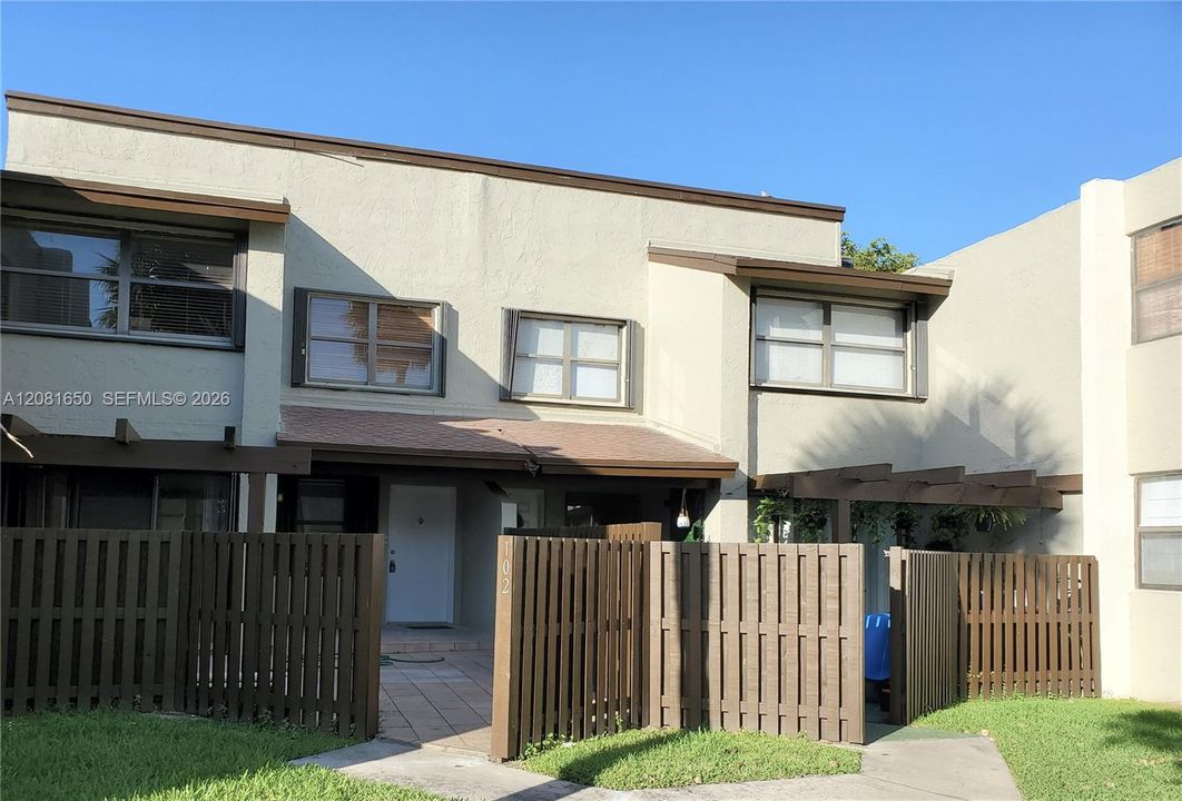 En Renta: $2,600 (3 camas, 2 baños, 1192 Pies cuadrados)
