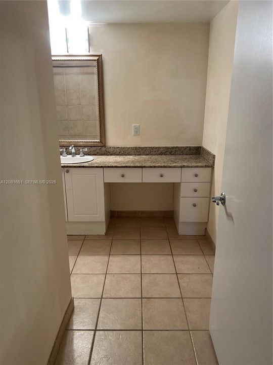 En Venta: $332,500 (1 camas, 1 baños, 860 Pies cuadrados)
