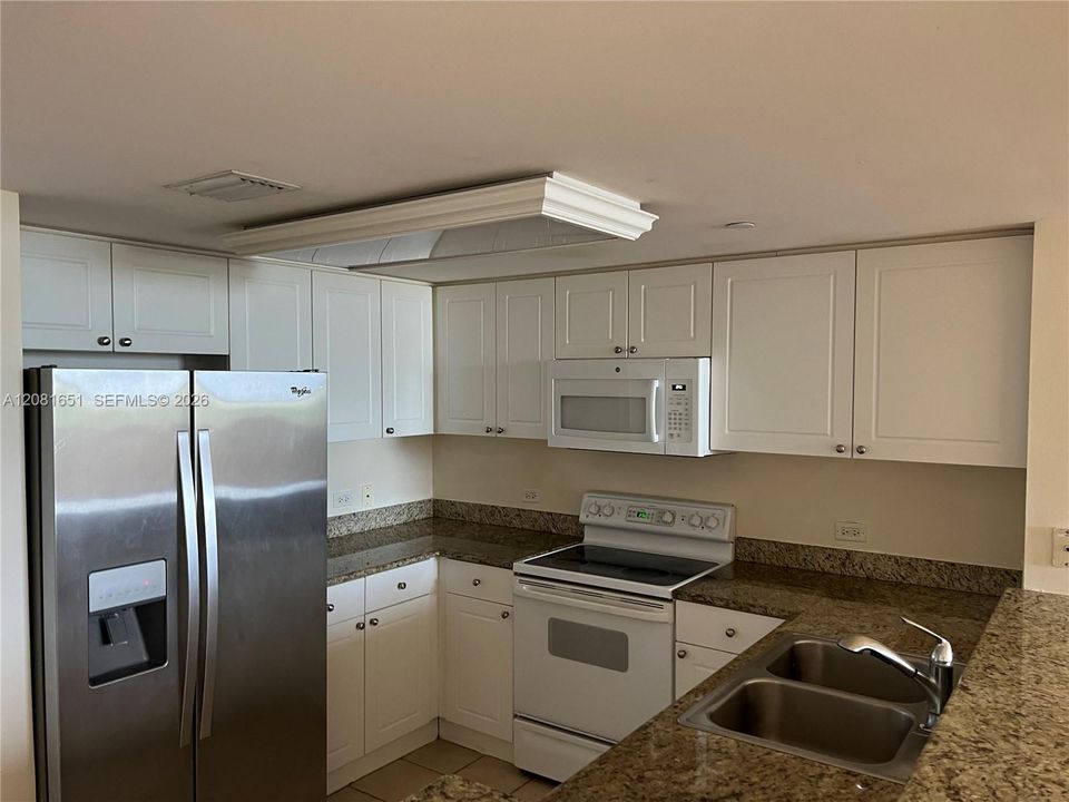 En Venta: $332,500 (1 camas, 1 baños, 860 Pies cuadrados)